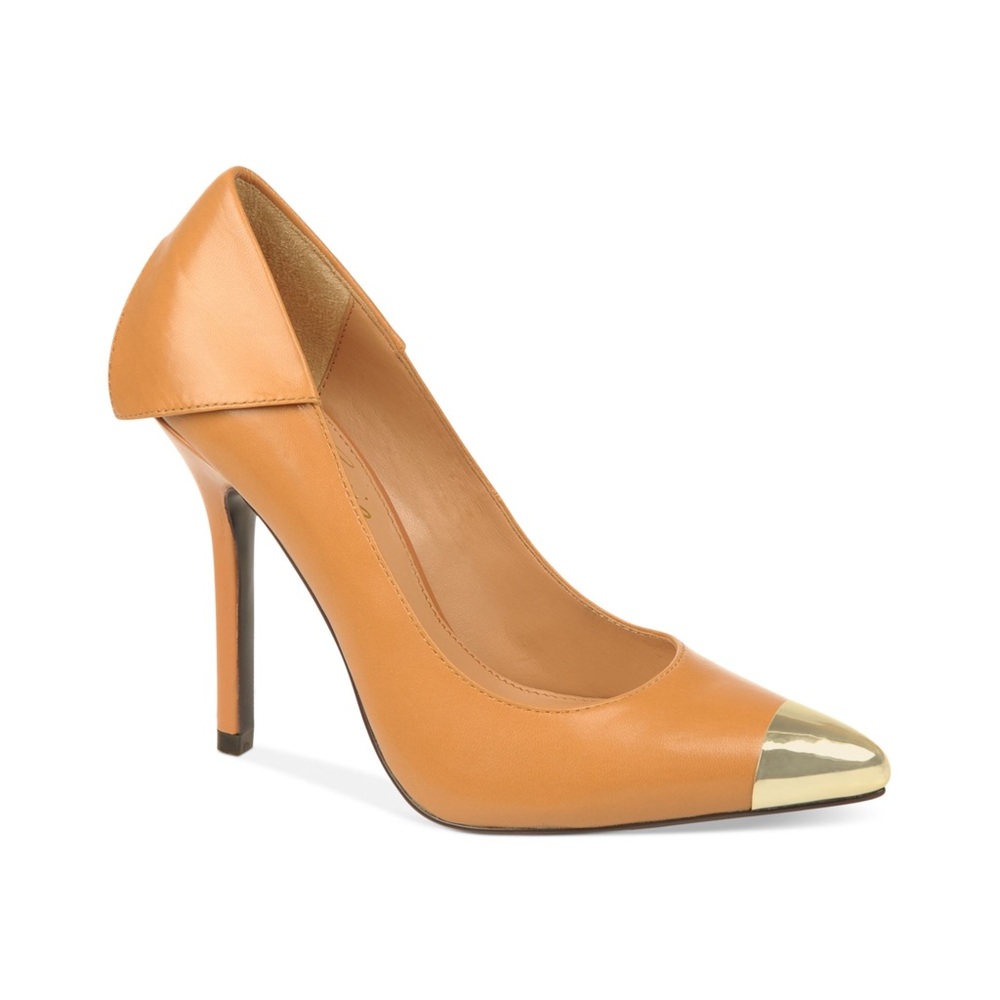 Fergie Podium Heels in Camel